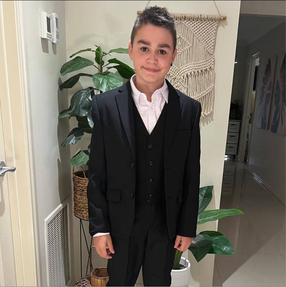 Meet your Posher, Kirsty - Picture 1 of 1